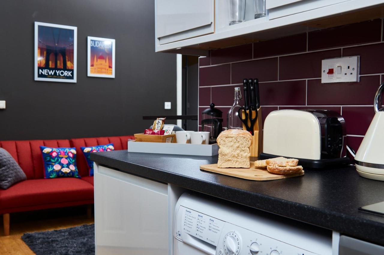 Delven House, Apartment 6 - Self Check-In, Self-Catering Serviced Apartment For East Midlands Airport คาสเซิลโดนิงทัน ภายนอก รูปภาพ